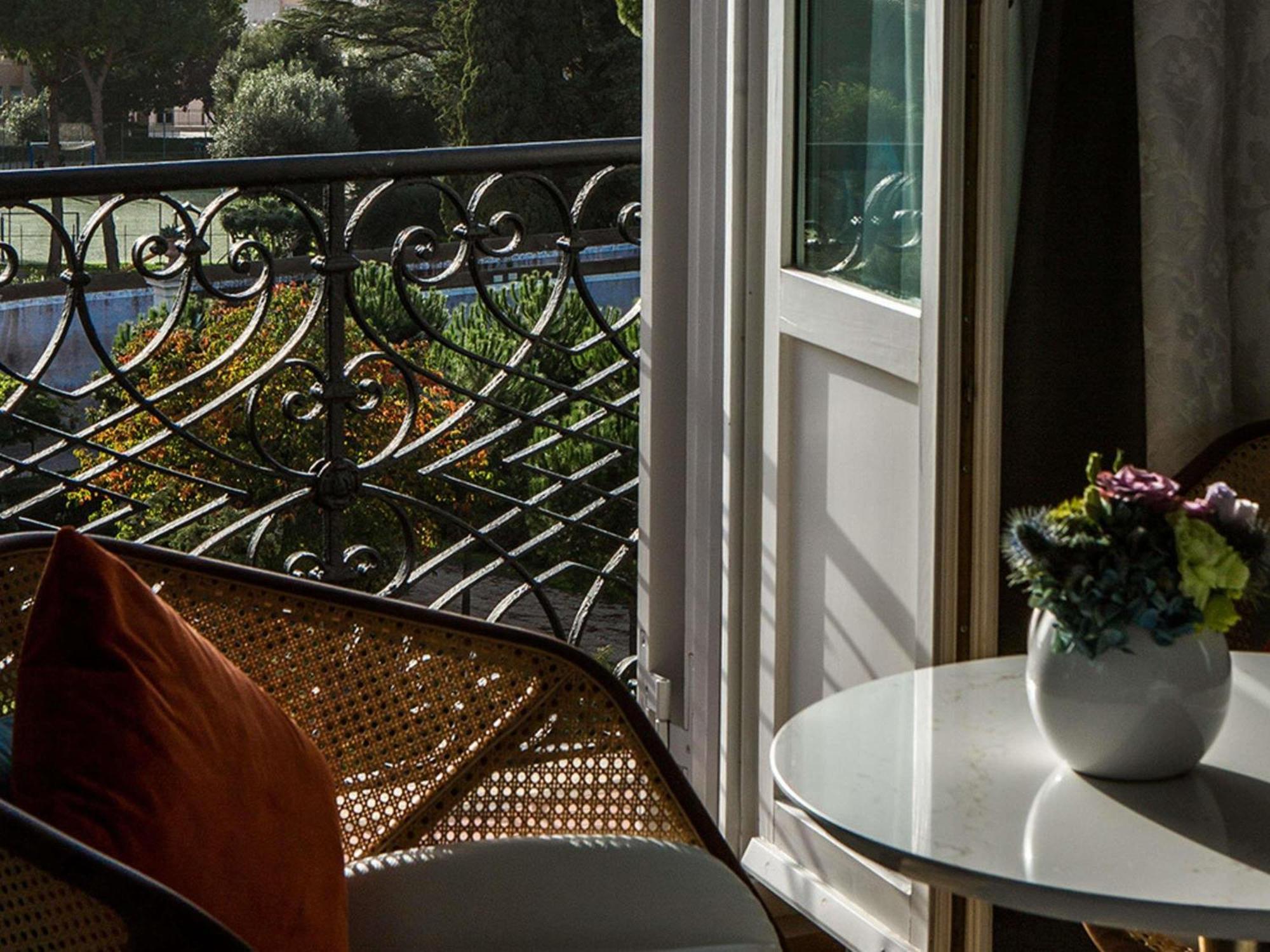 Premium Luxury Room Juliet Balcony