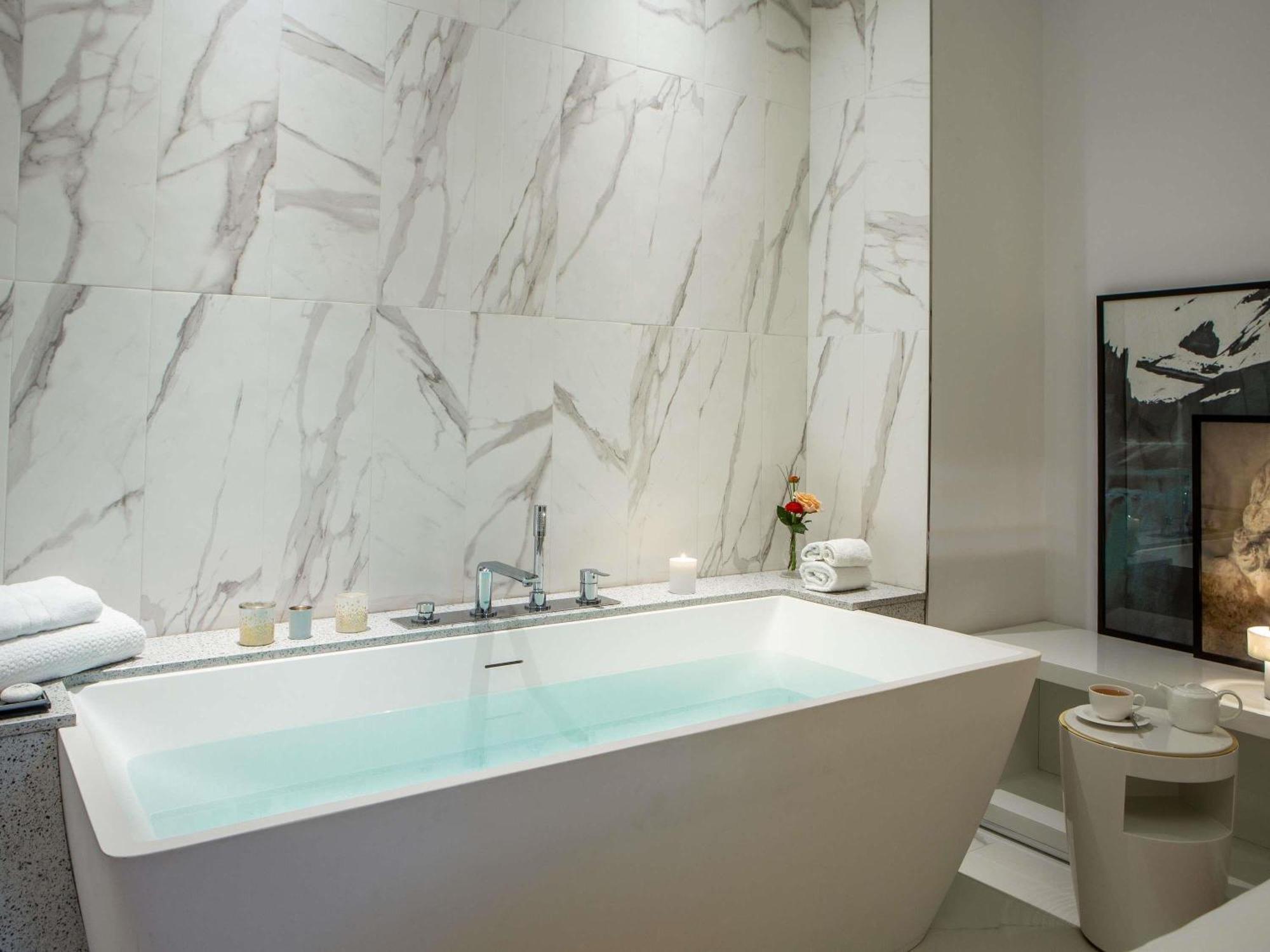 Junior Suite Room