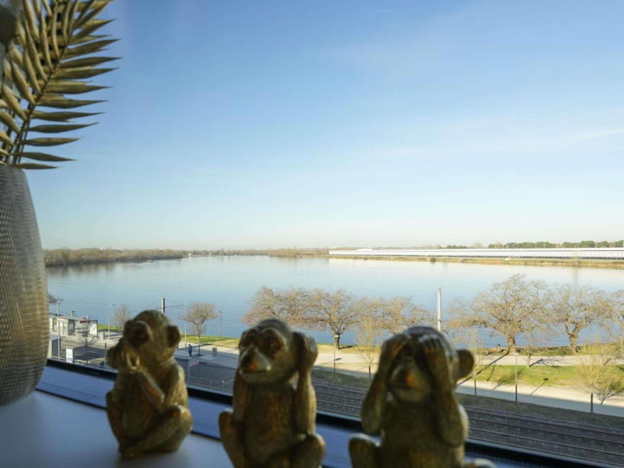 Deluxe Double Room Lake View