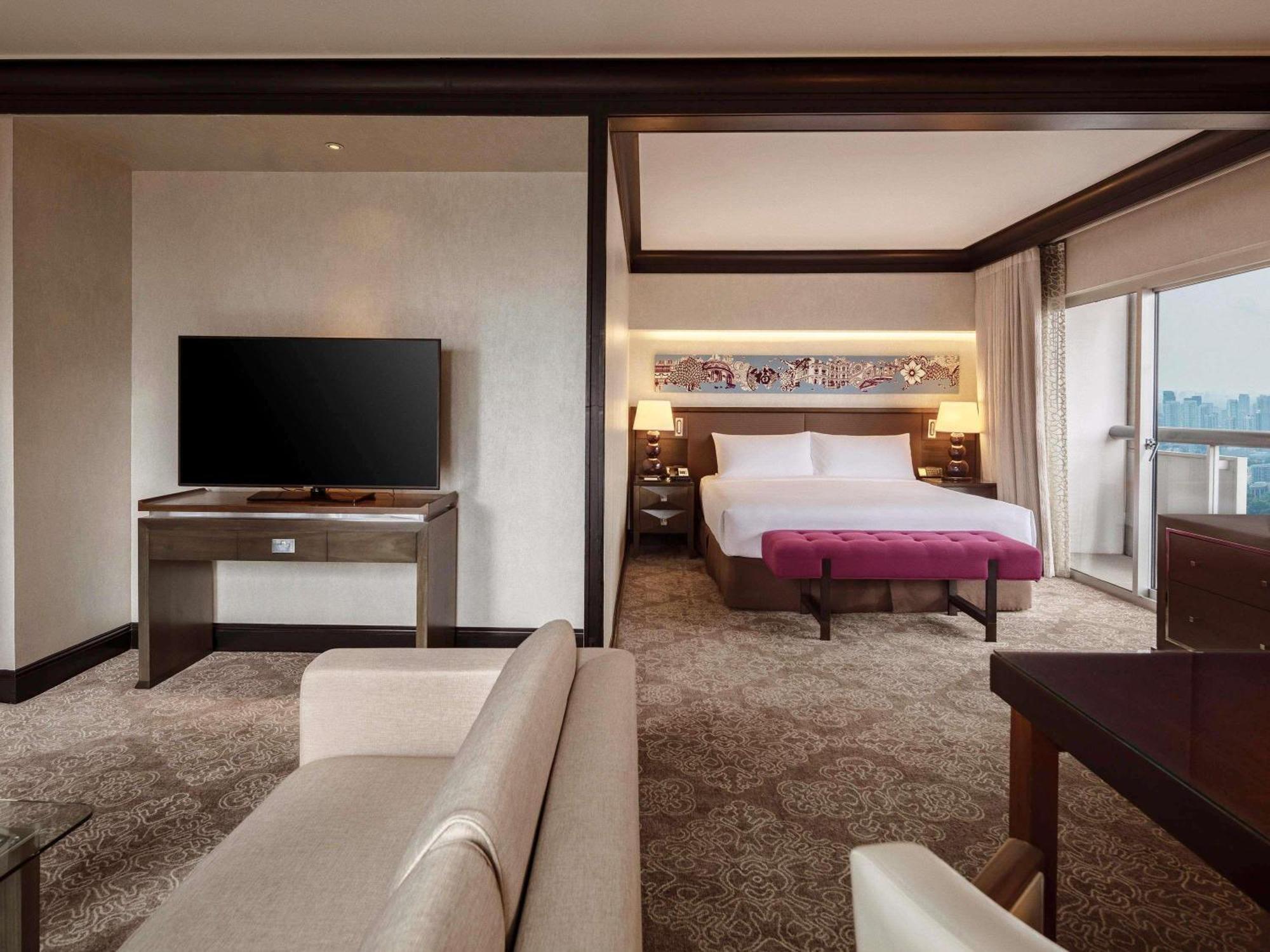 Signature King Suite Two Balconies