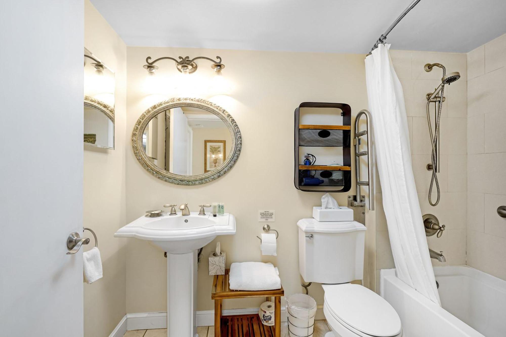 Italian One-Bedroom