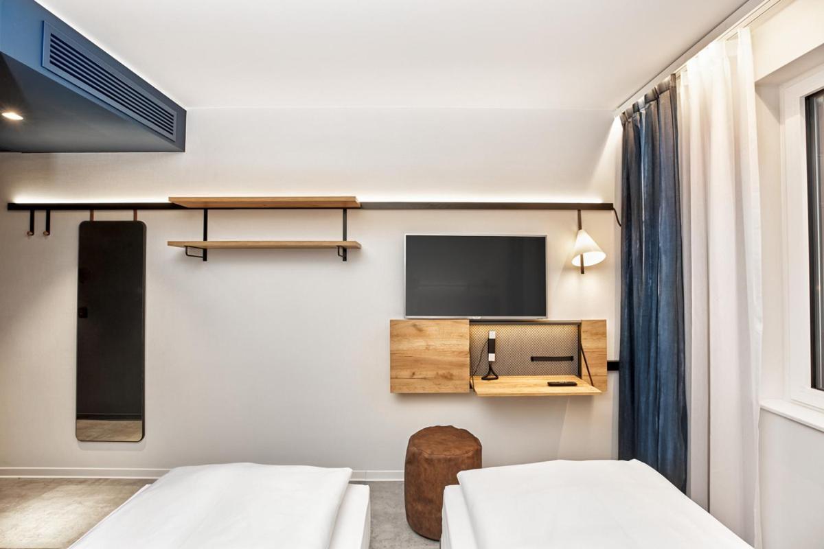 Comfort Triple Room