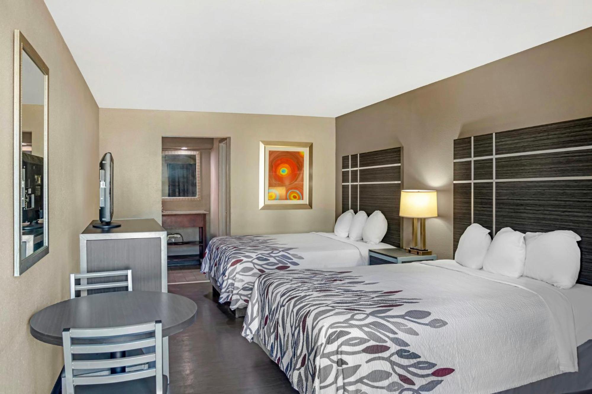 Deluxe Queen Room Two Queen Beds Non-Smoking