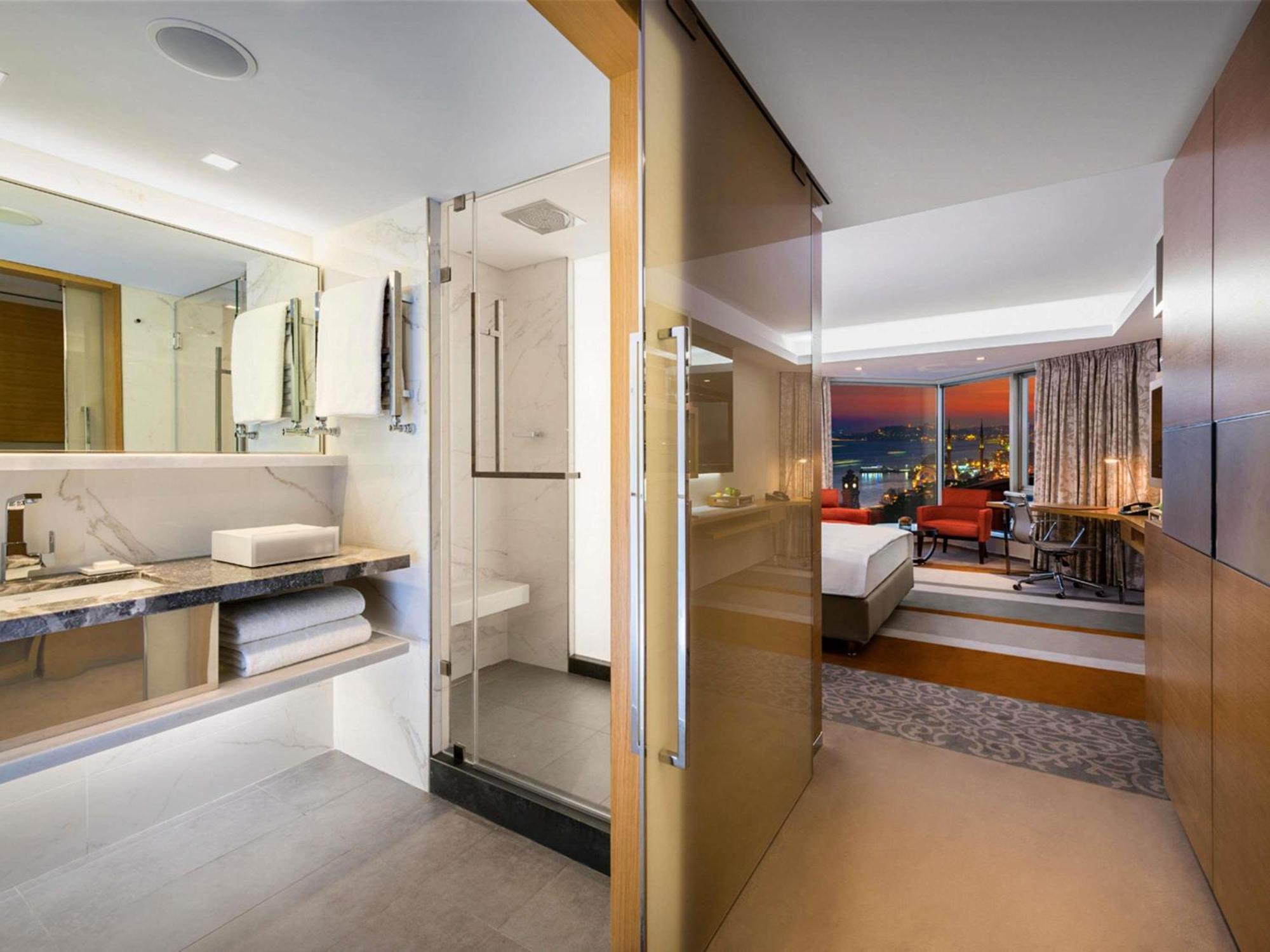 Classic Double Room Garden Side
