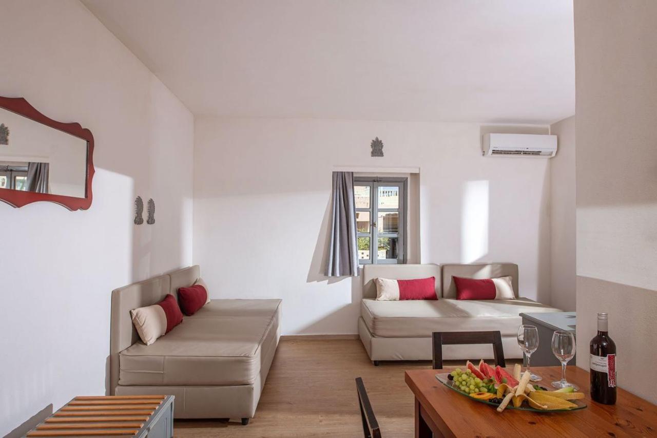Family Room Annex