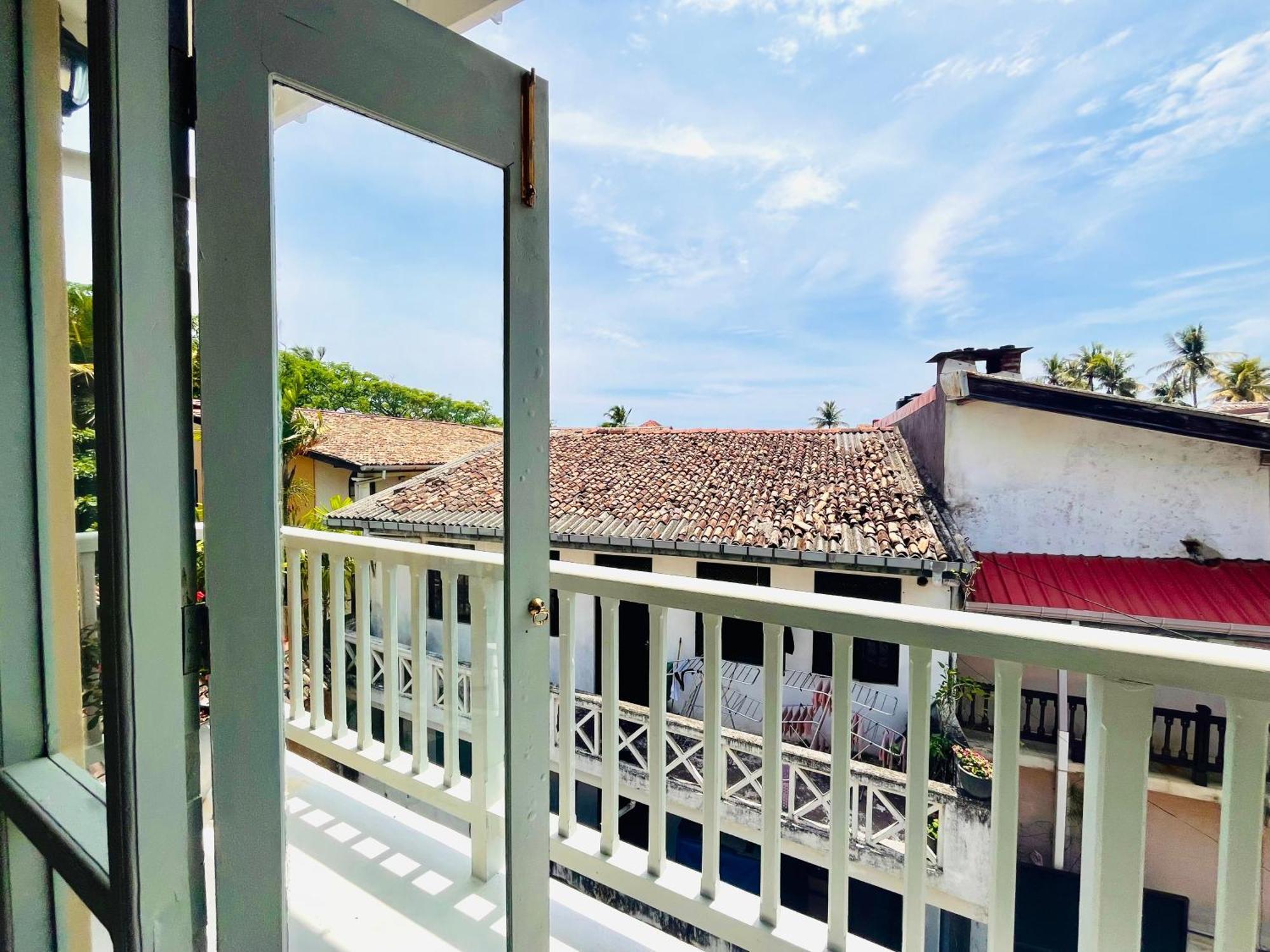 Small Home Galle Fort 3 Minutes Walk from the Location