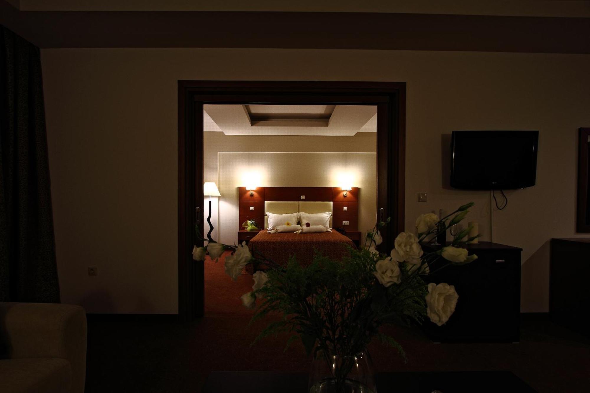 Deluxe Suite with Spa Bath,46633495:JPEG