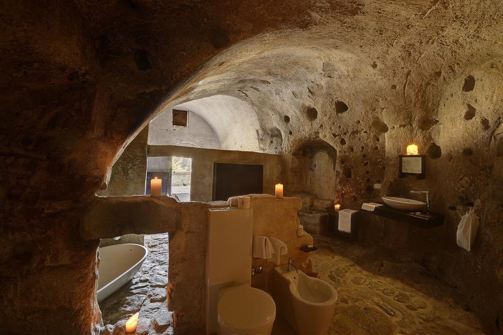 Superior Room Cave
