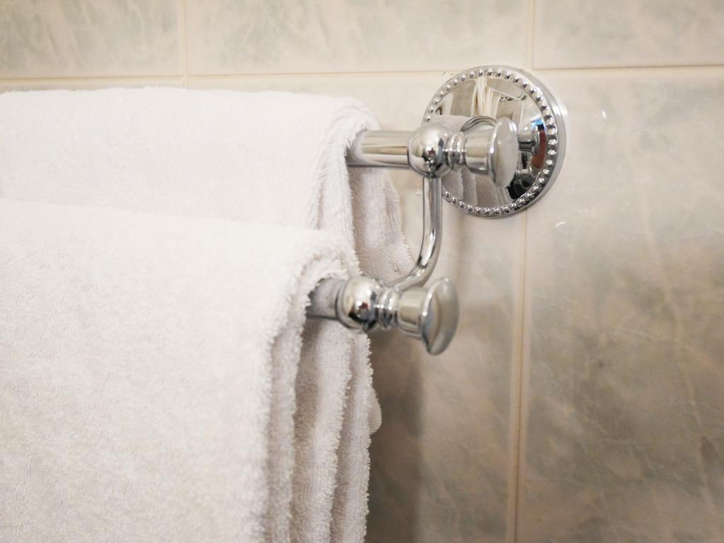 Single Room Private Bathroom