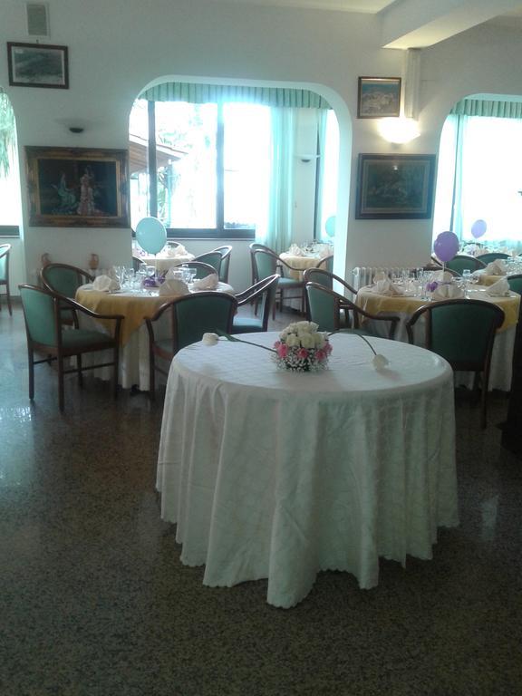 Standard Quadruple Room,319834573:JPEG
