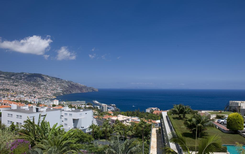 Double or Twin Room with Sea View