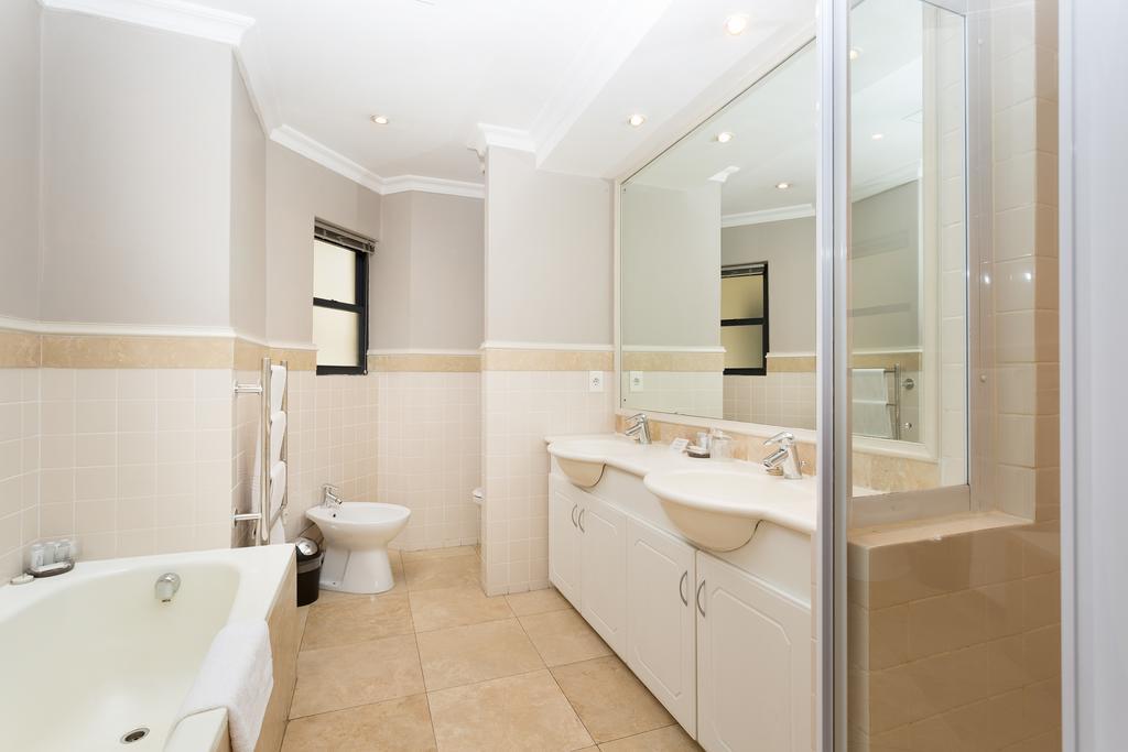 Luxury Double or Twin Room,698973540:JPEG
