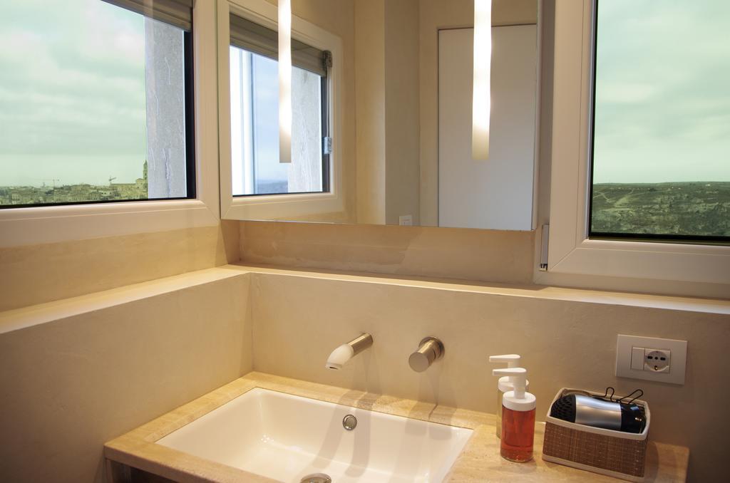 Deluxe Double Room Bath