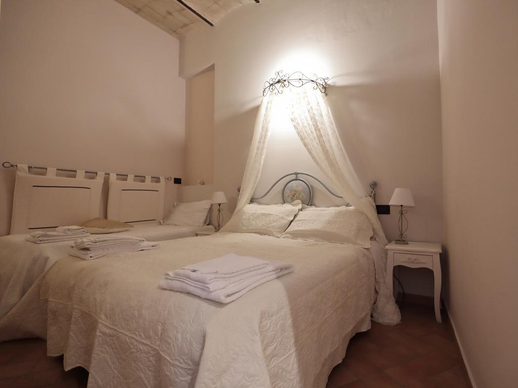 Double Room with Private Bathroom,375282241:JPEG