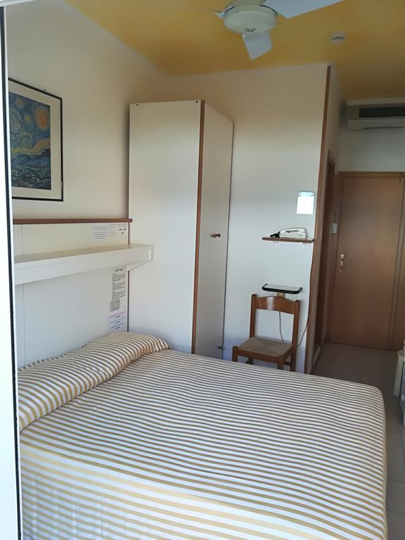 Small Double Room,410823567:JPEG