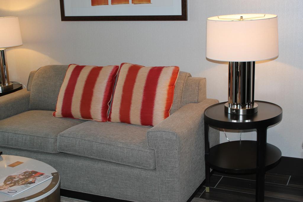Premier King Suite