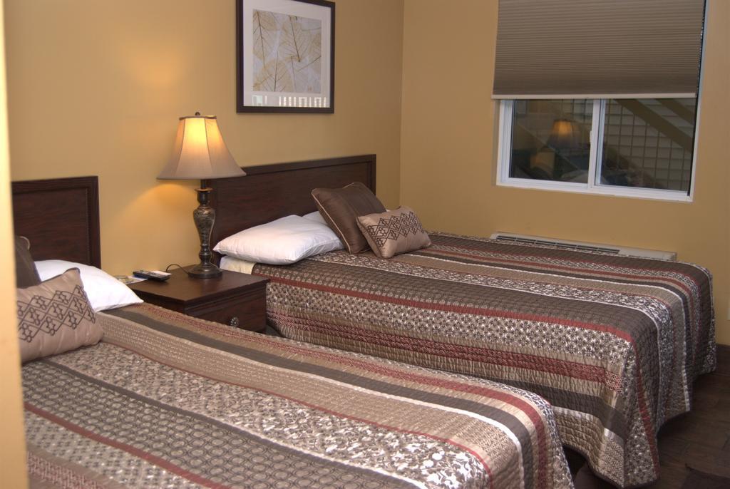 Two Double Beds Exterior Door Smoking
