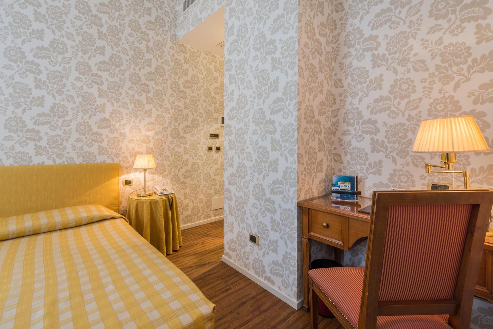 Comfort Single Room