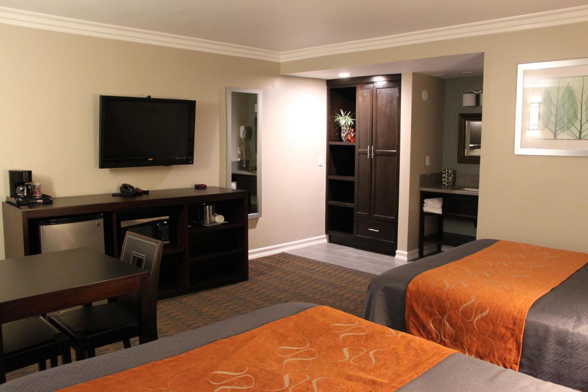 Queen Room with Two Queen Beds