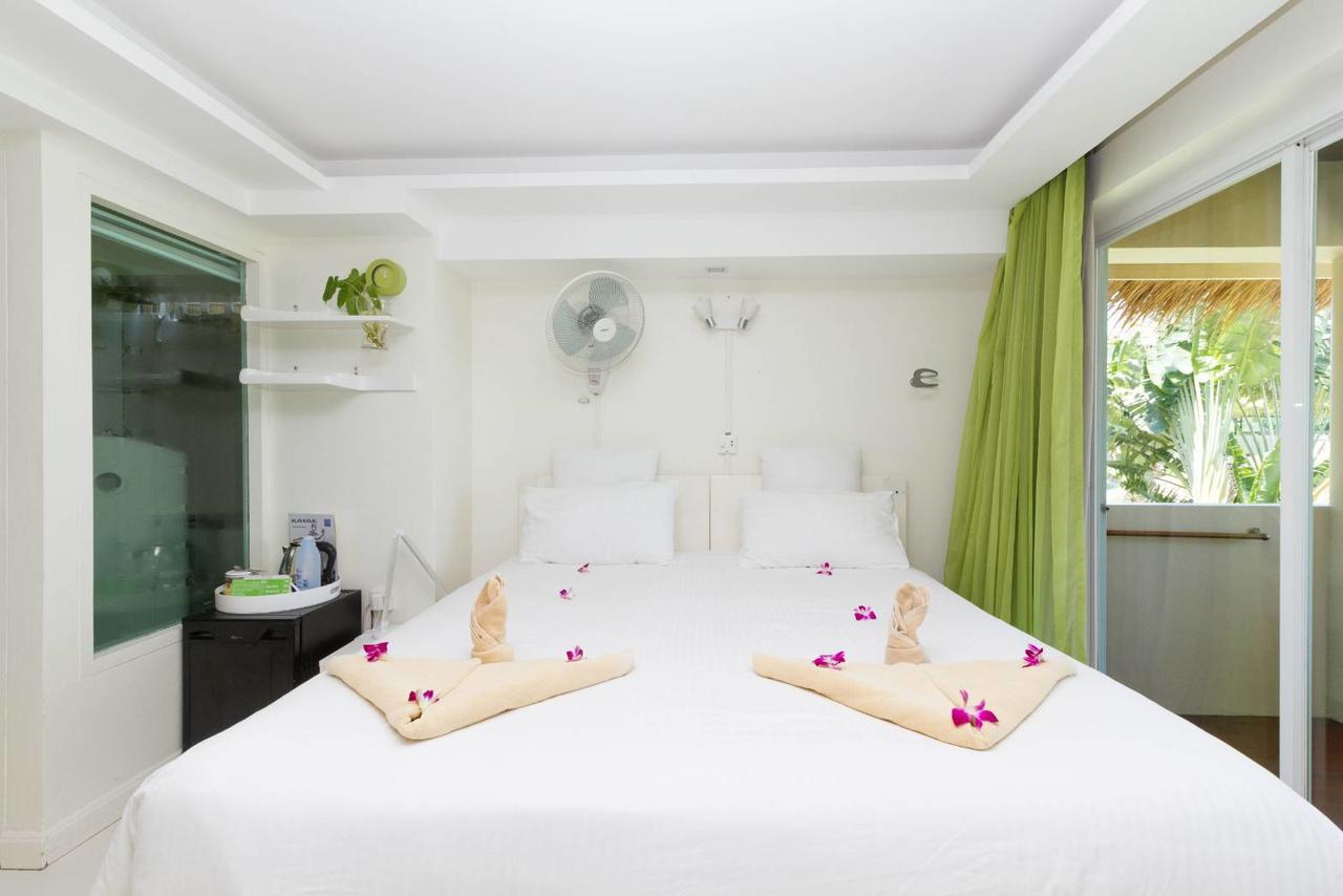 Deluxe Double or Twin Room Sea View