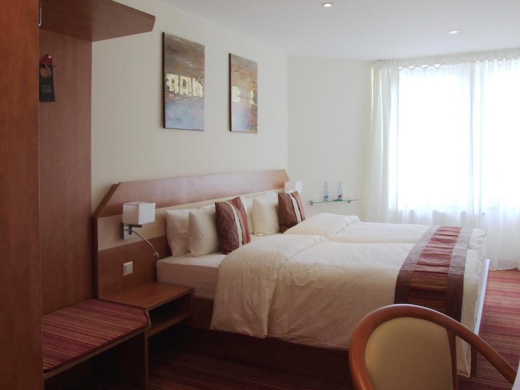 Double Room,56427565:JPEG