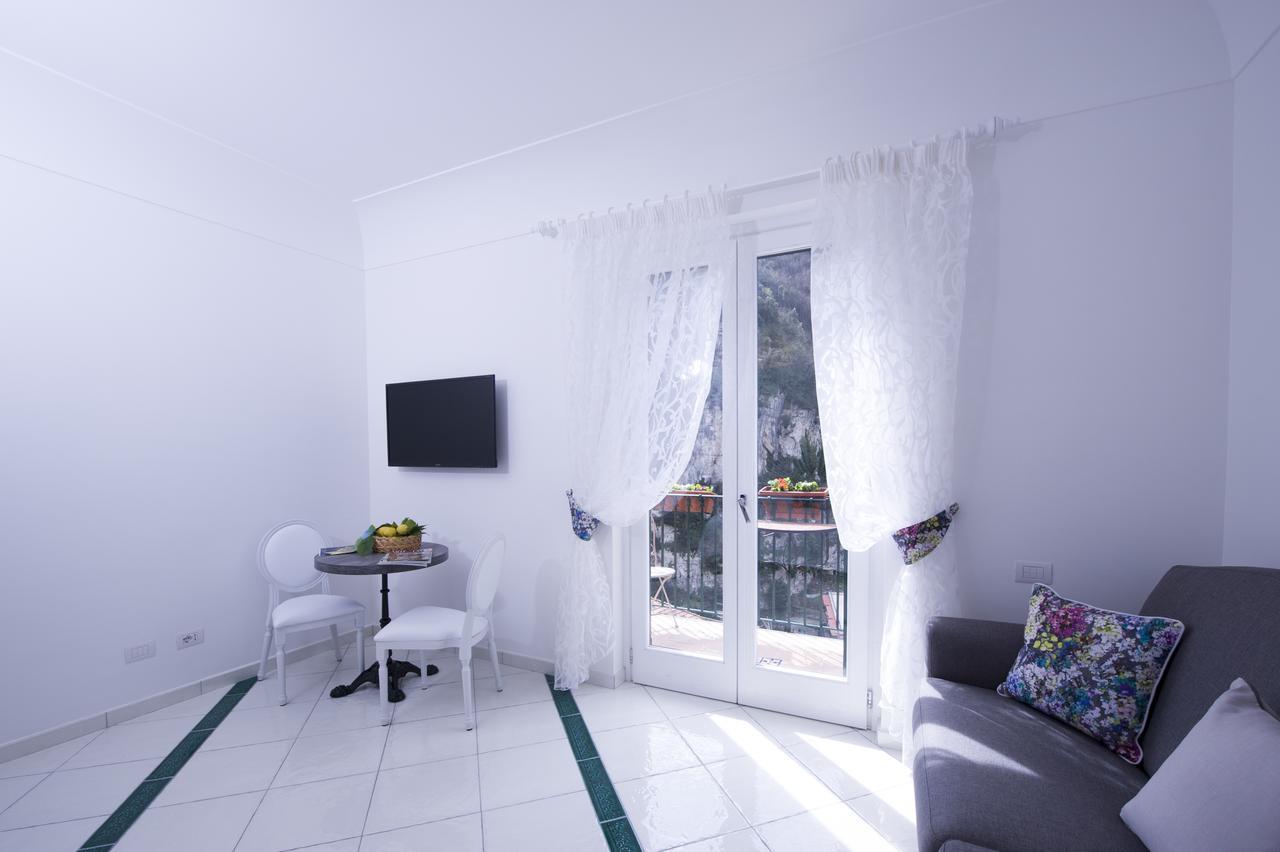 Double or Twin Room Terrace