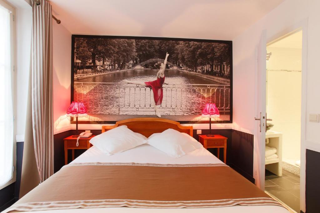 Double or Twin Room Arabesque Street View