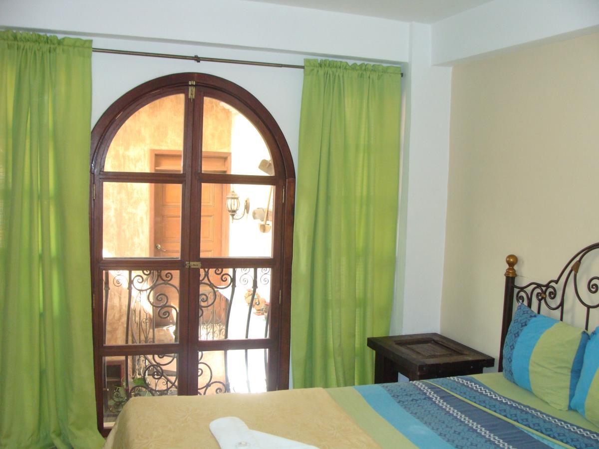 Twin Room,641582250:JPEG