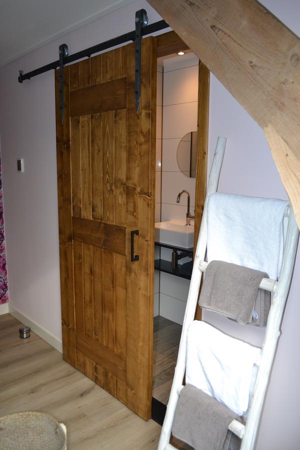 Double Room Private Bathroom
