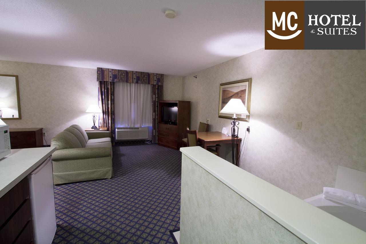 Deluxe King Suite