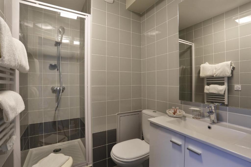 Classic Double Room - Large Double Bed,1574695856:JPEG
