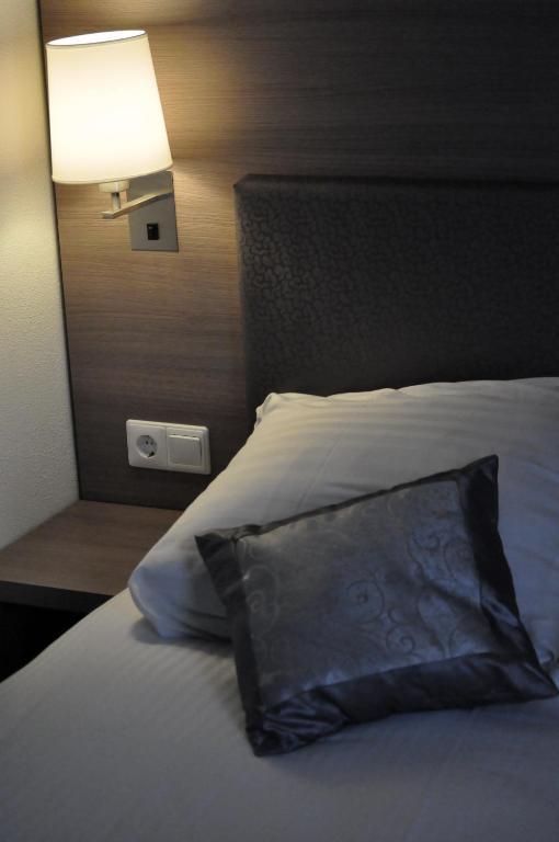 Small Double or Twin Room