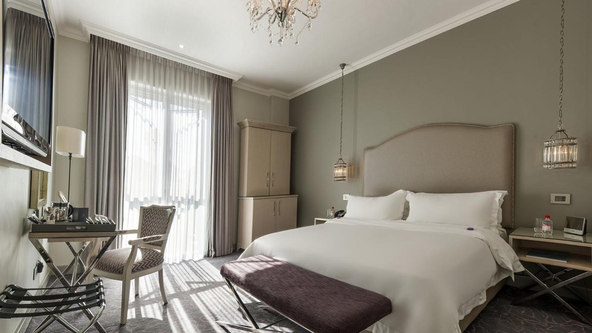 Deluxe Double or Twin Room