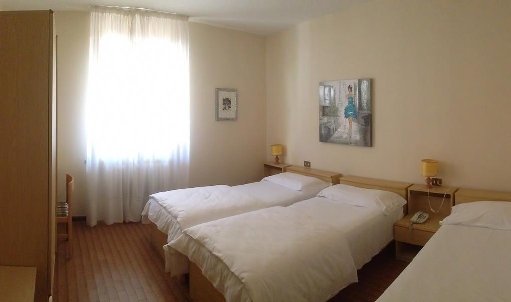 One-Bedroom Apartment,68034953:JPEG