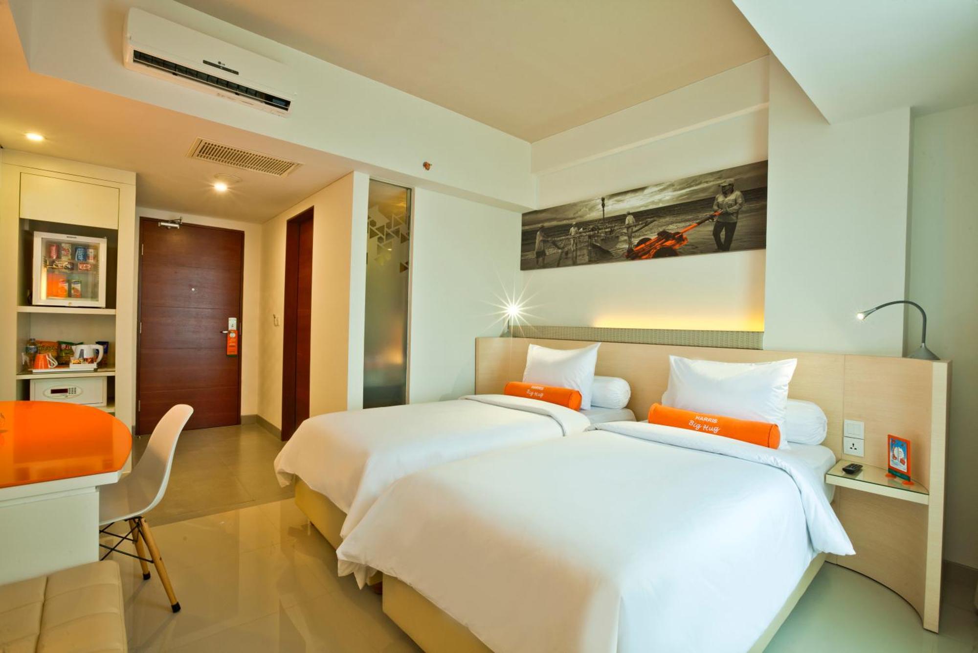 Silent Day Package at Harris Room