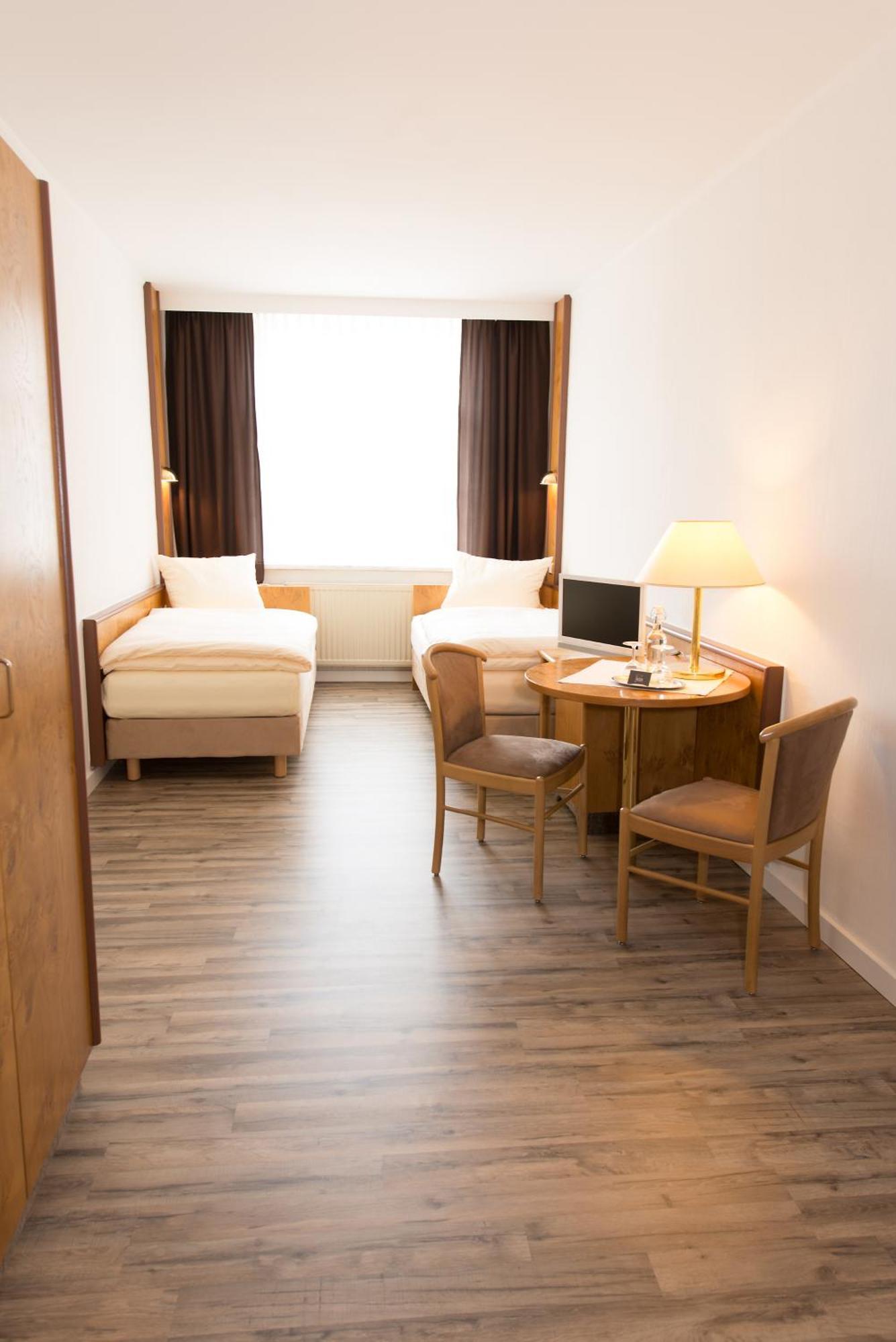 Twin Room Bathroom