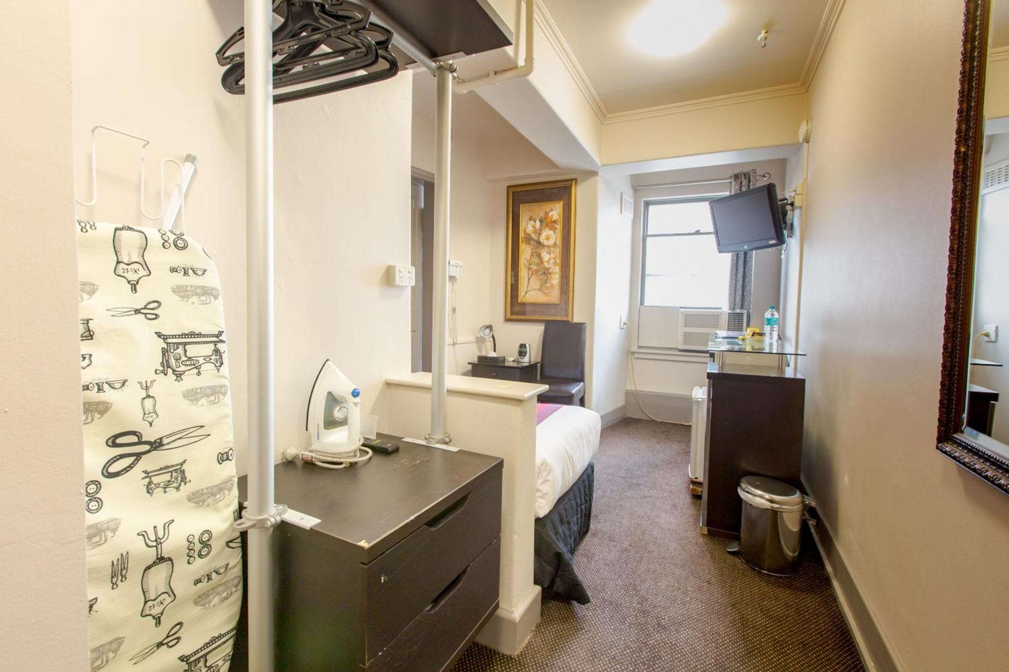 Standard Single Room,700734823:JPEG