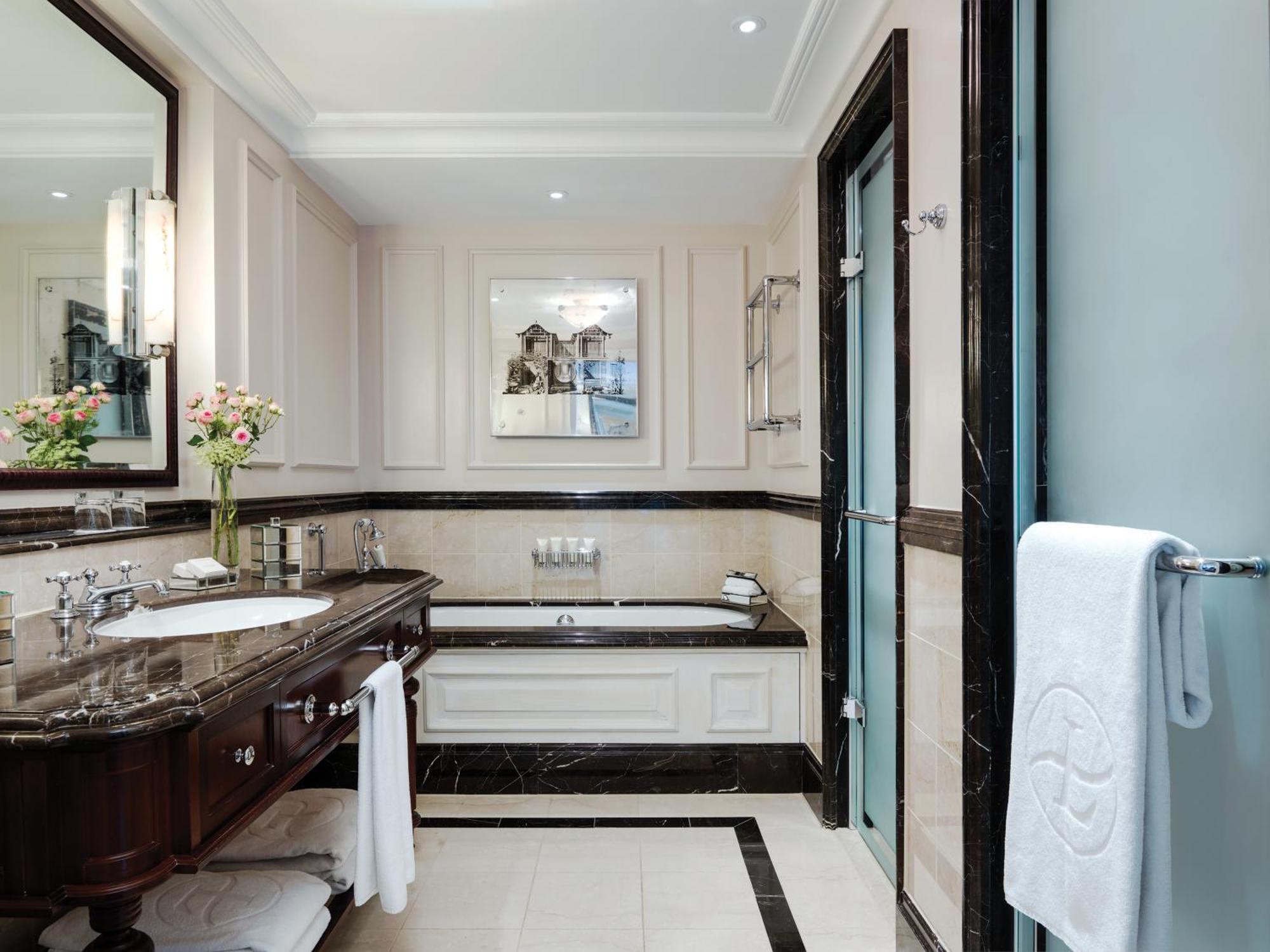 Club Junior Suite