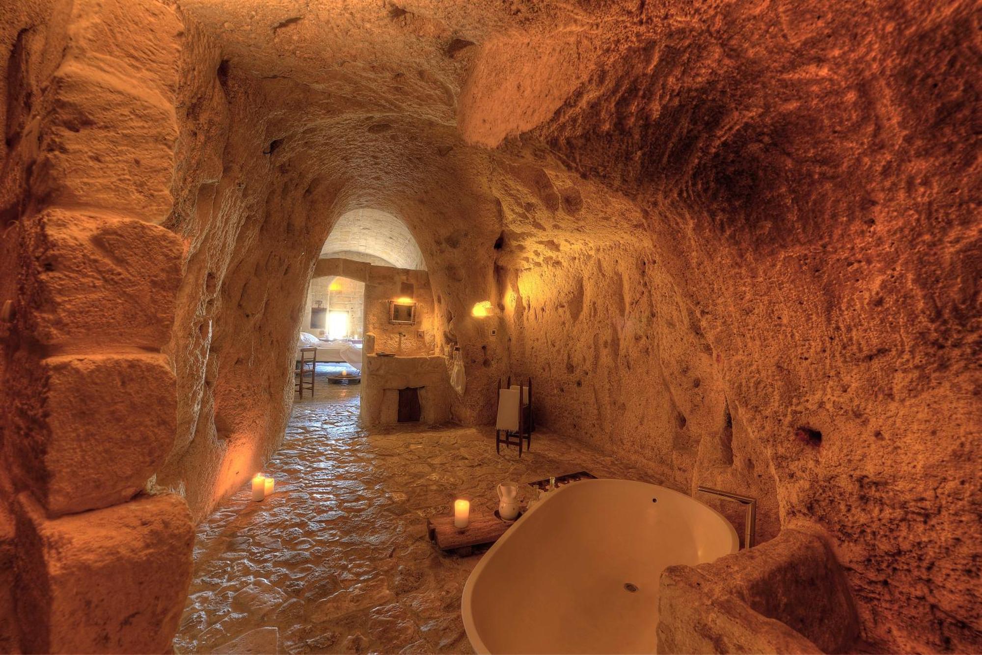 Superior Room Cave