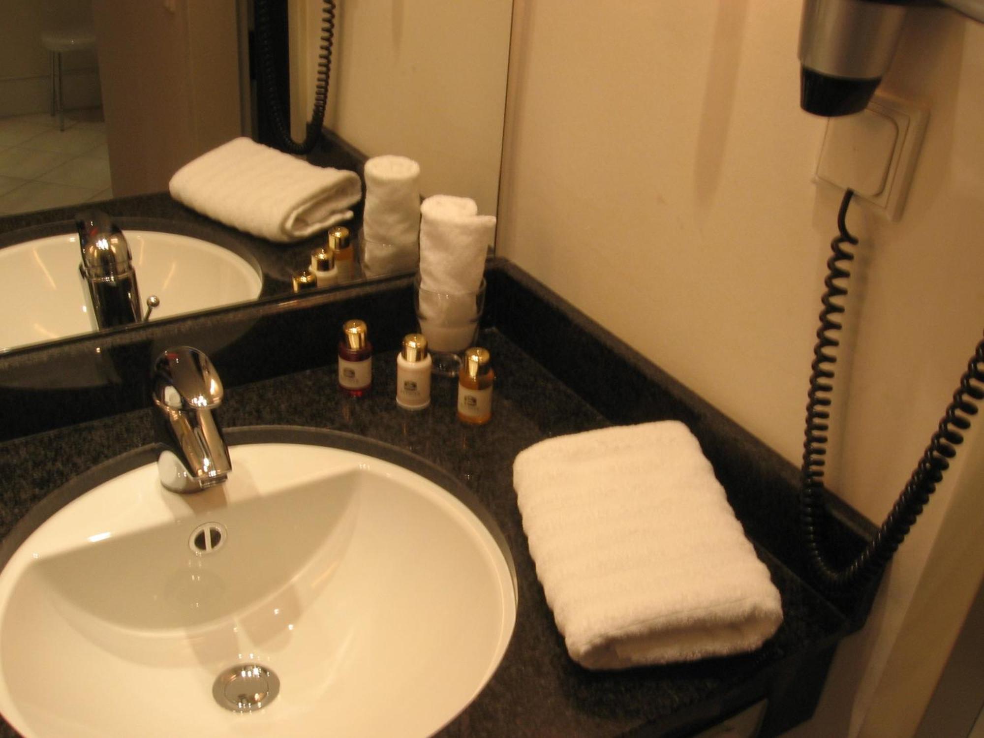 Superior Double Room,1282238167:JPEG