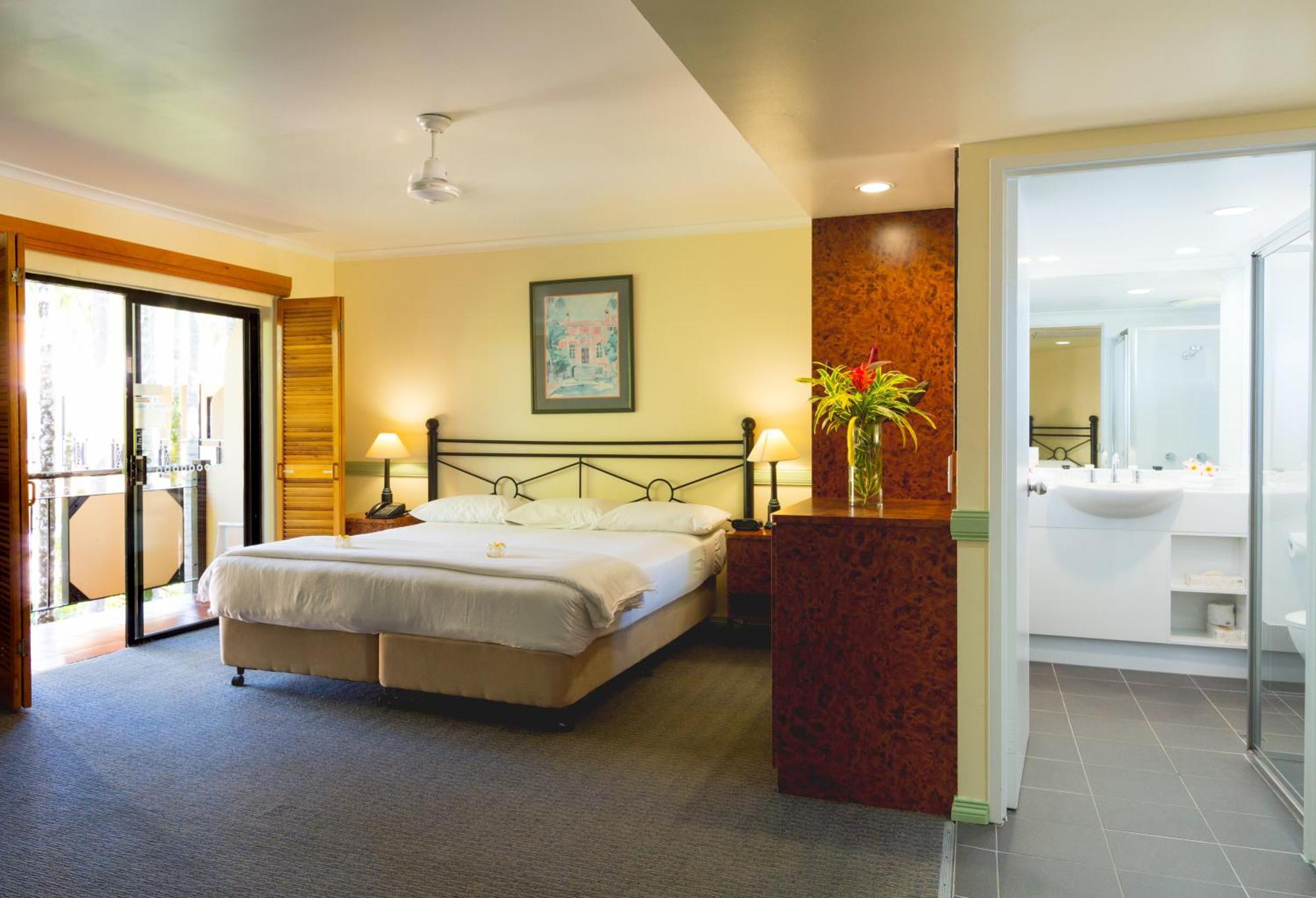 King Room Pool View