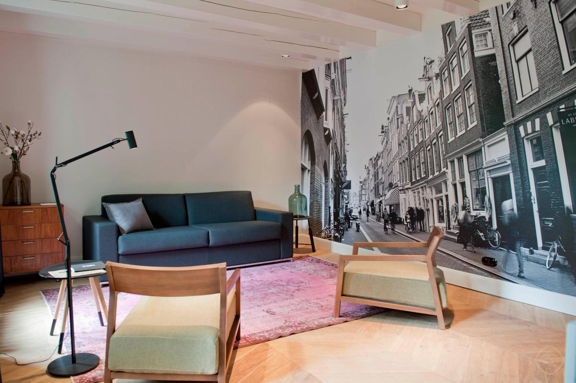 One-Bedroom Huidenstraat Suite