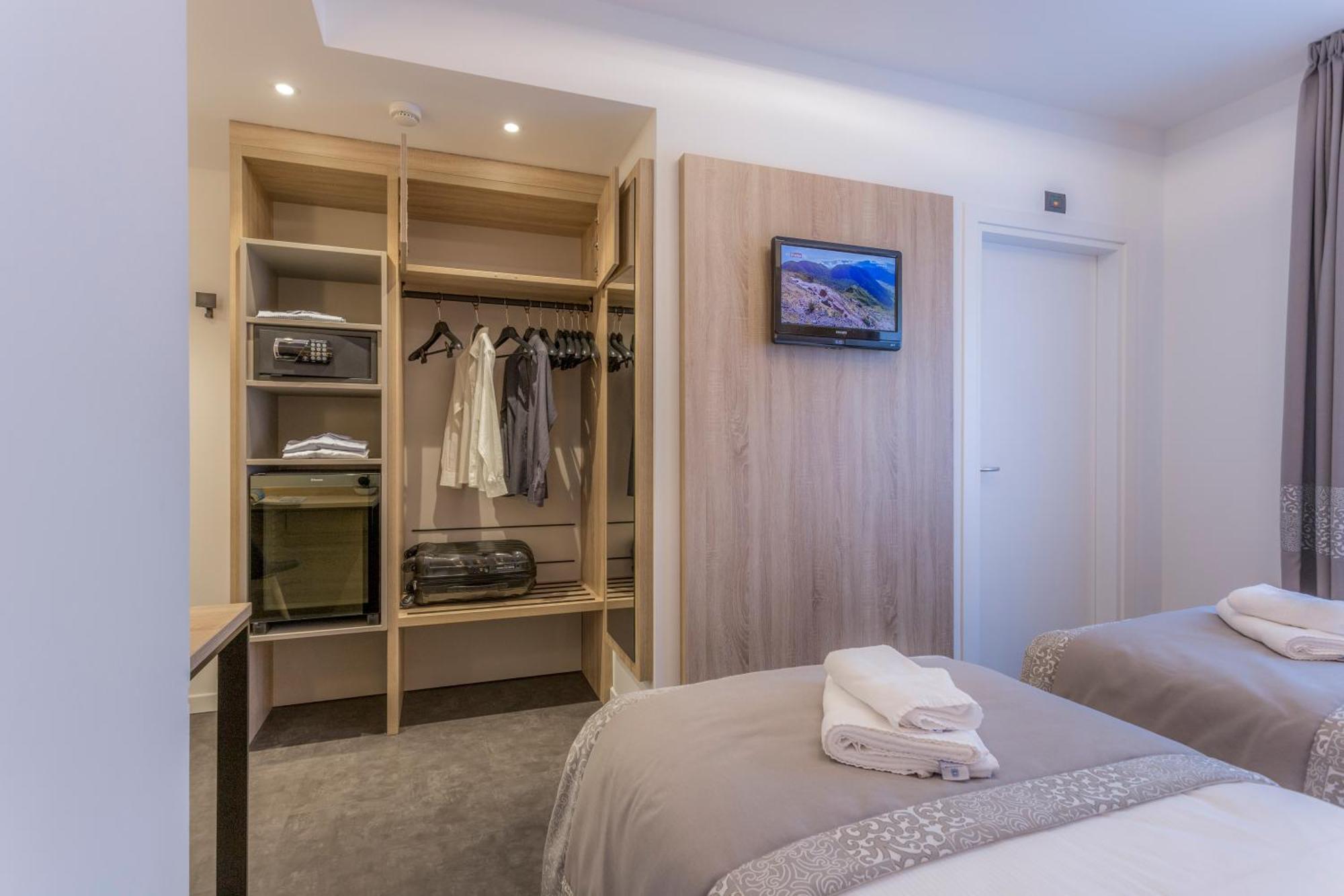 Single Room