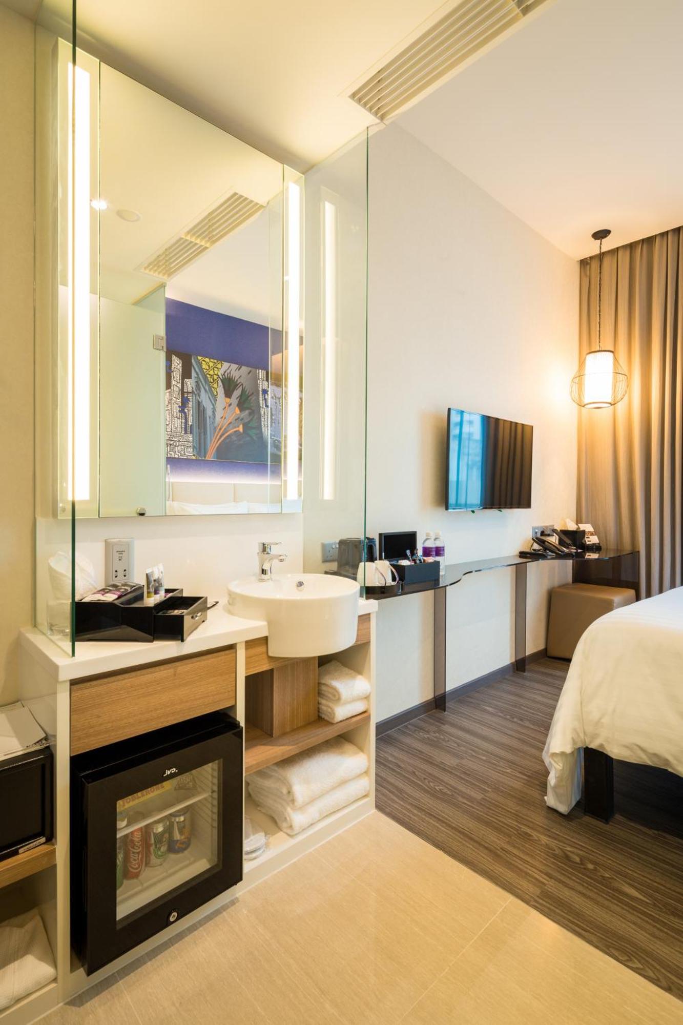 Signature Queen Room