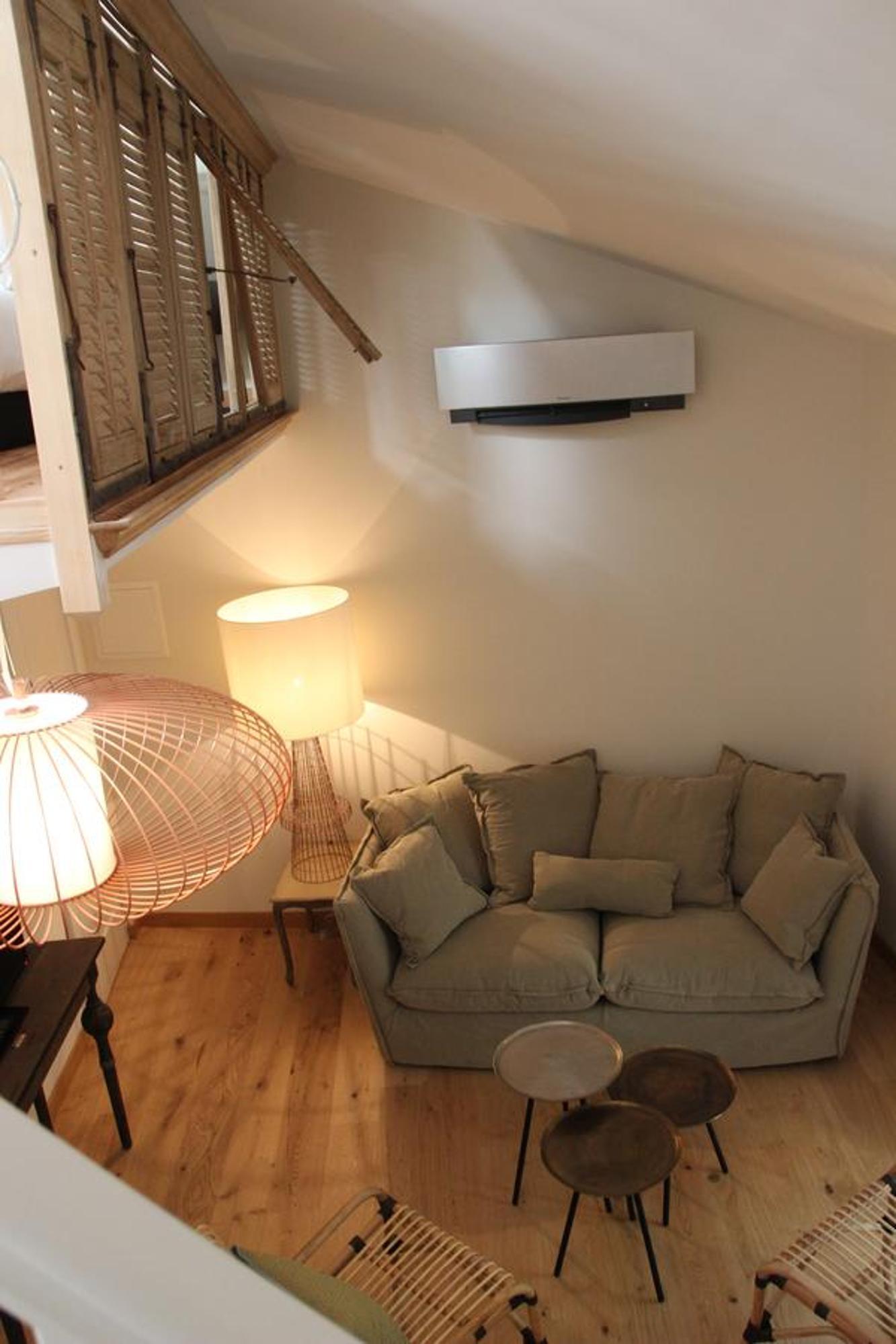 Duplex Room,711386656:JPEG