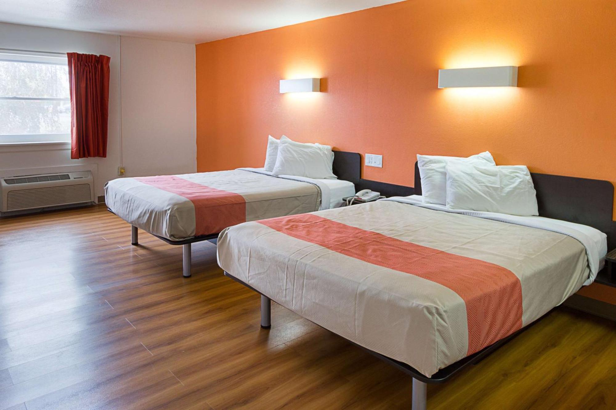 Deluxe Queen Room Two Queen Beds Non-Smoking