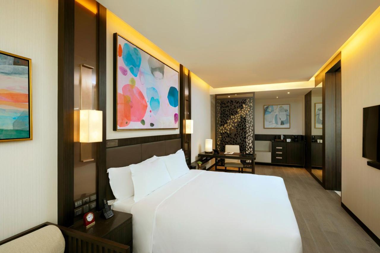 Banyan Retreat King