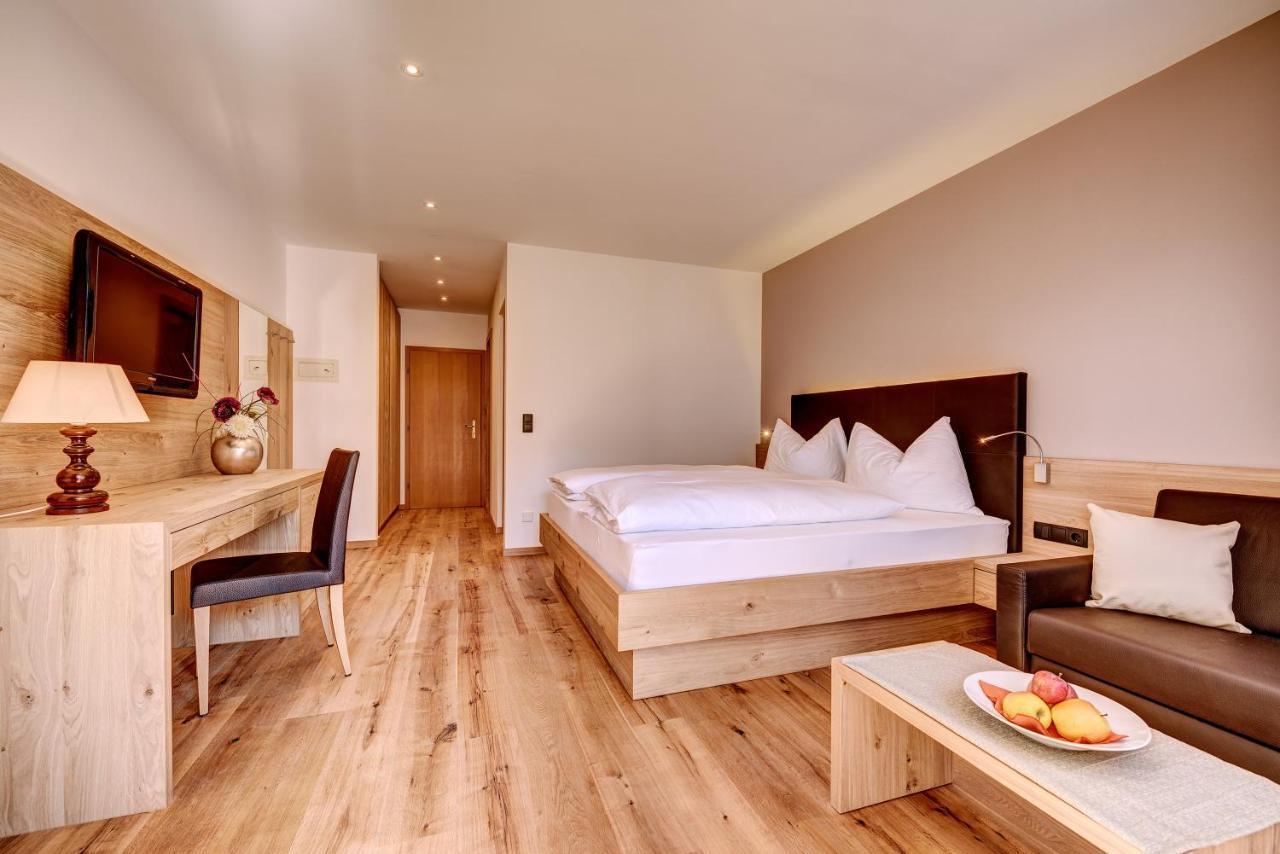 Superior Double Room Balcony Mountain View