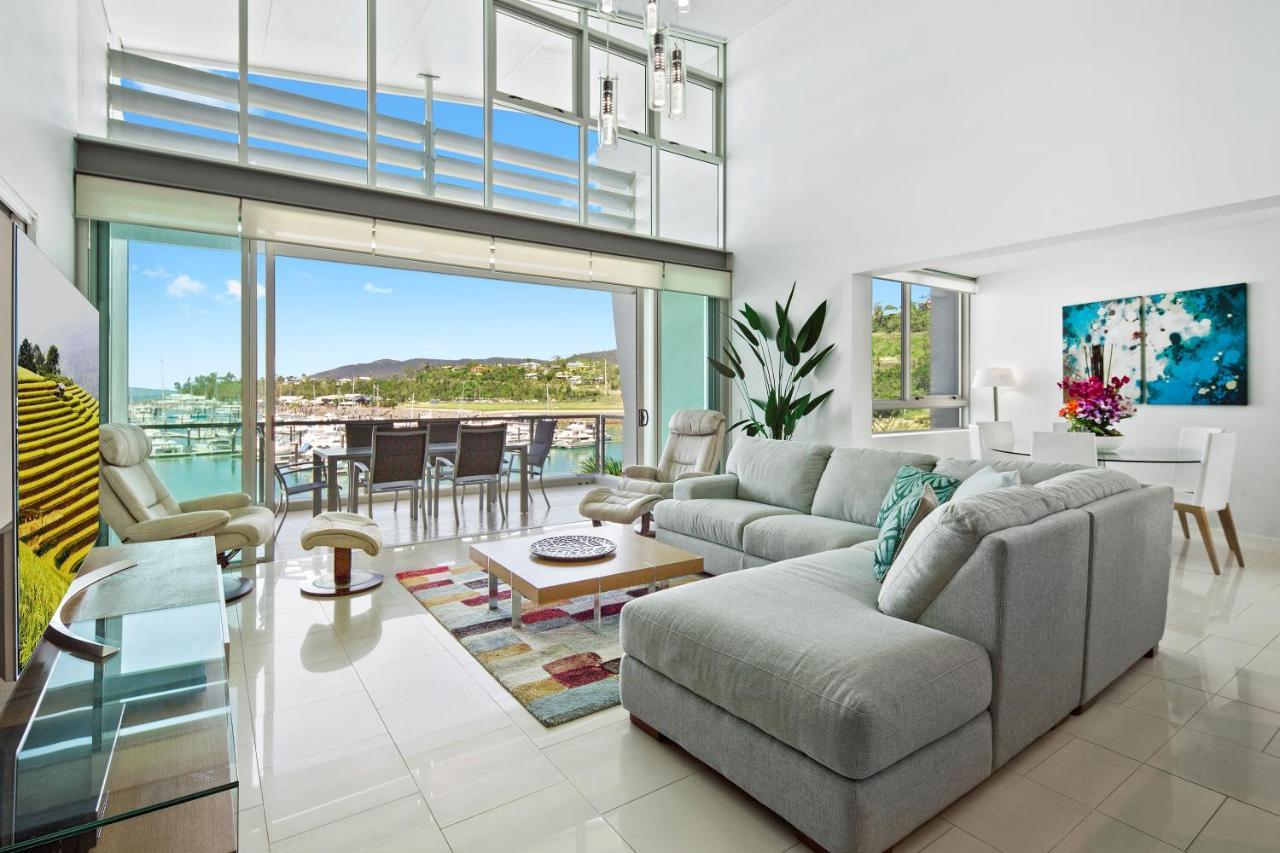 3 Bedroom 2 Bathroom Waterfront Penthouse