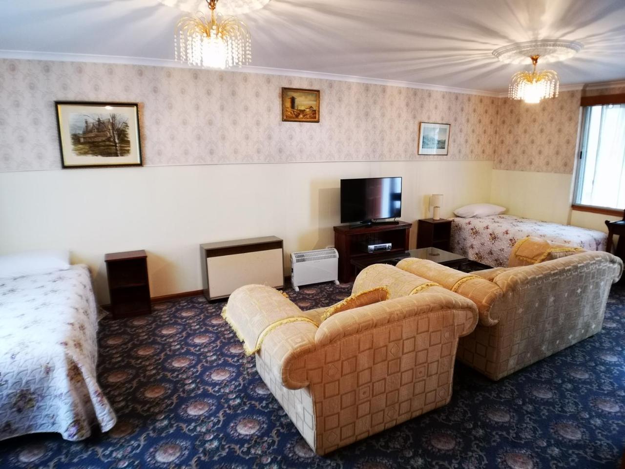 One-Bedroom Apartment - Huon,746538185:JPEG
